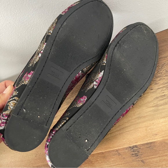 TOMS Women's Black and Pink Floral Loafers - Picture 6 of 8